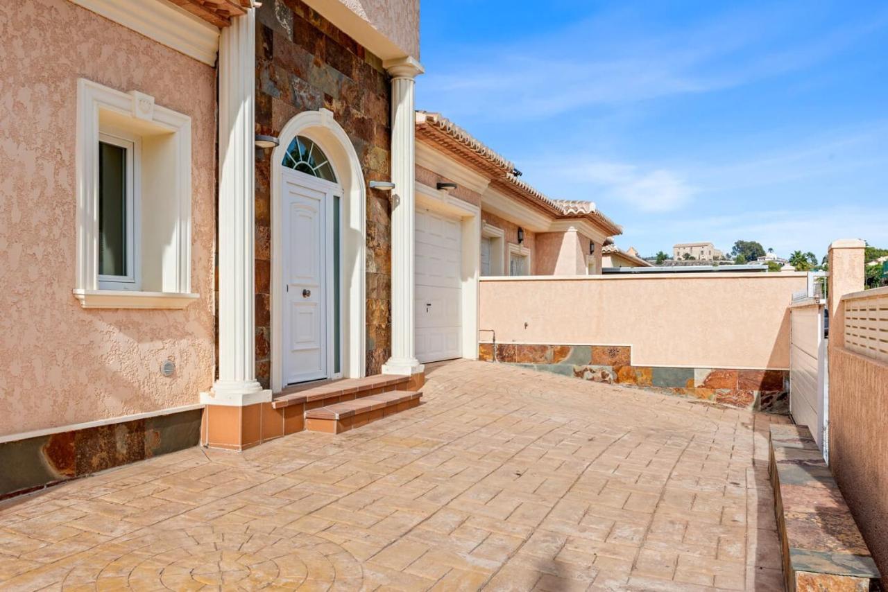 Villa Esperanza - Plusholiddays カルプ エクステリア 写真