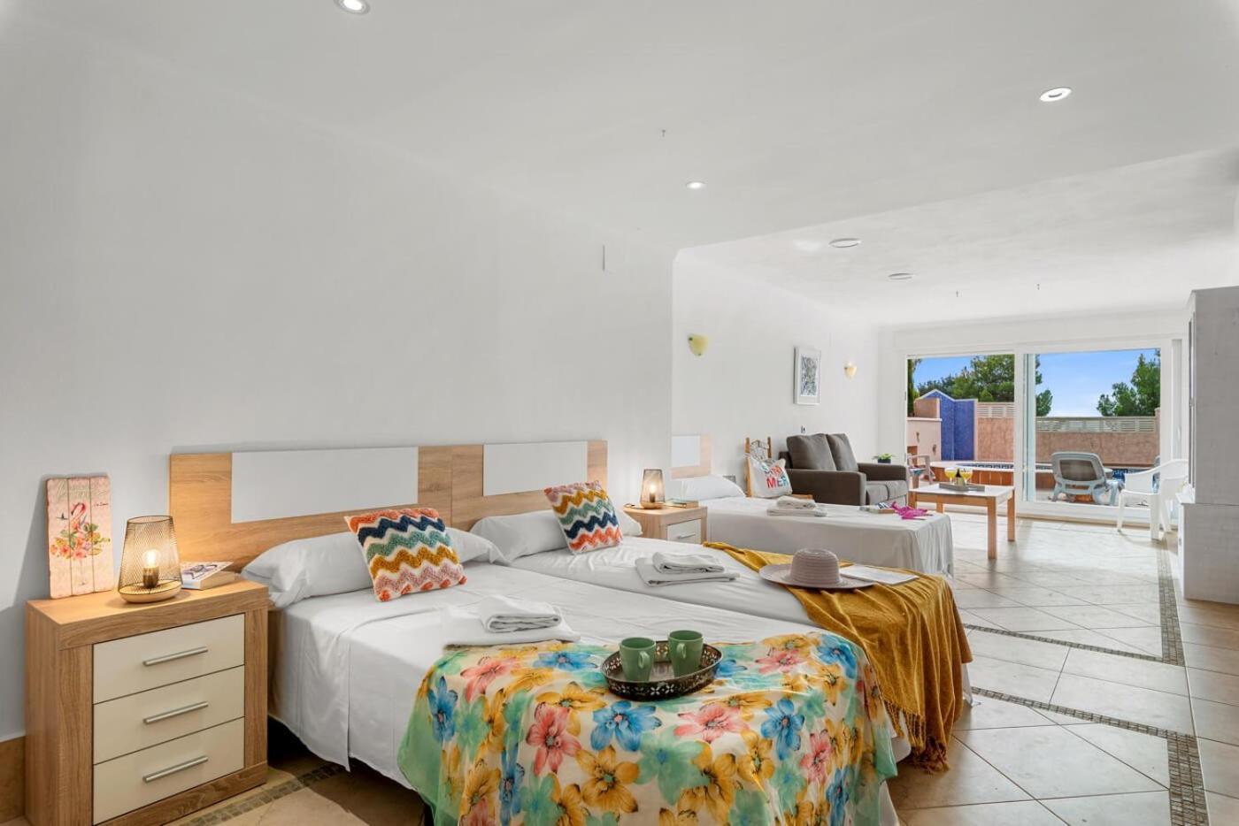 Villa Esperanza - Plusholiddays カルプ エクステリア 写真